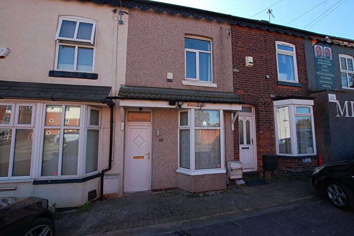 2 Bedroom Terraced House To Rent In Park Square, Ashton-under-Lyne, Greater Manchester, OL6