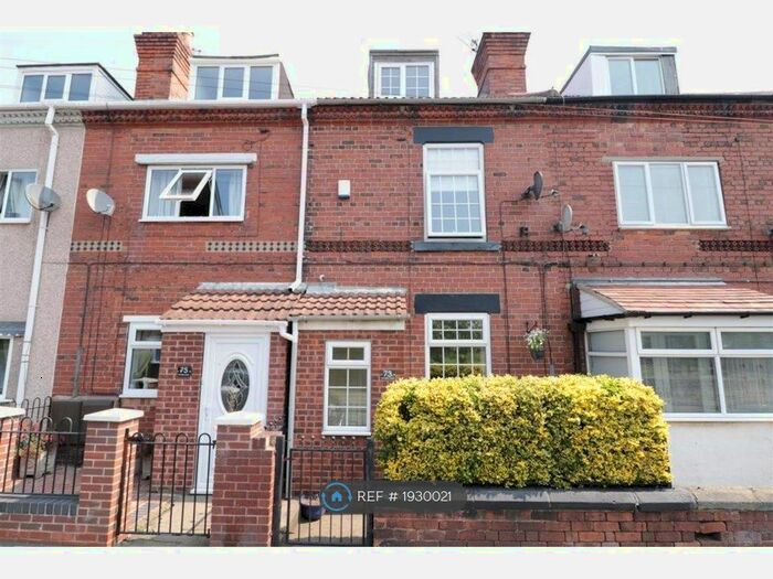 3 Bedroom Terraced House To Rent In Gardens Lane, Conisbrough, Doncaster, DN12