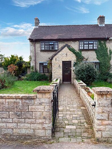 3 Bedroom Semi-Detached House To Rent In Derriads Green, SN14