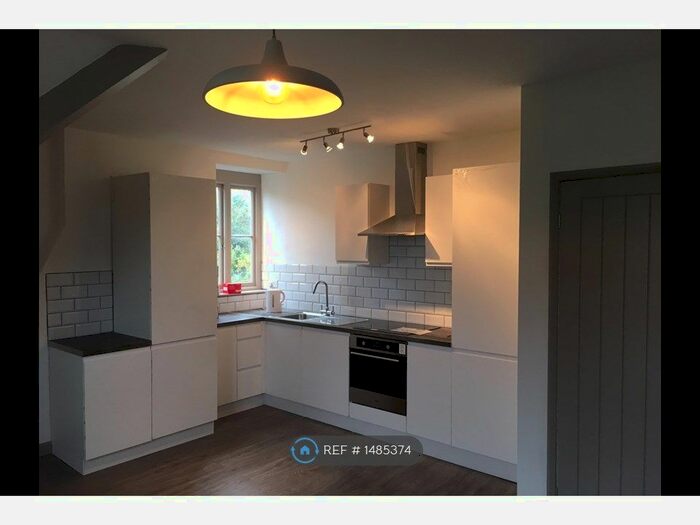 1 Bedroom Flat To Rent In Stoke, Plymouth, PL1