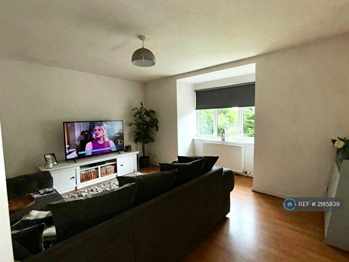 2 Bedroom Flat To Rent In Bulldale Street, Glasgow, G14