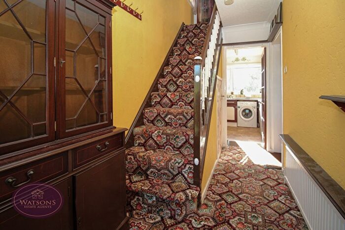 3 Bedroom Semi-Detached House For Sale In Kirby Close, Newthorpe, Nottingham, NG16