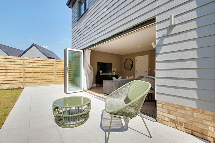 4 Bedroom Detached House For Sale In Bulrush Way, Broxbourne, EN10