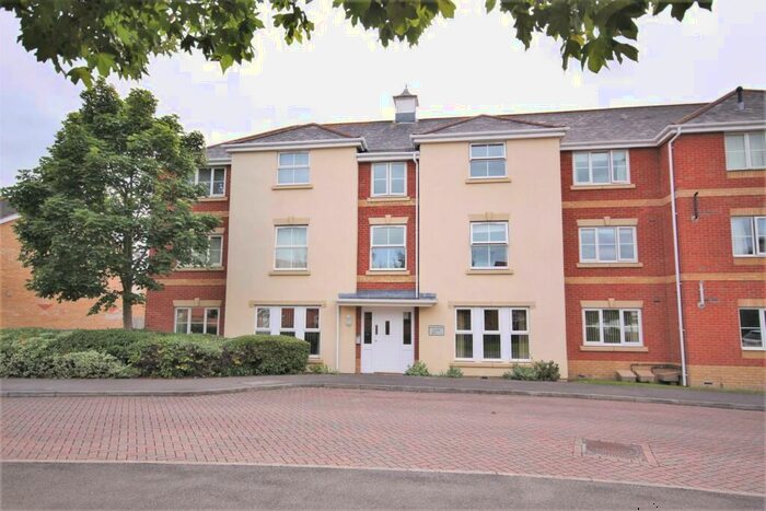 2 Bedroom Apartment To Rent In Kingswood Close, Whiteley, Fareham, PO15