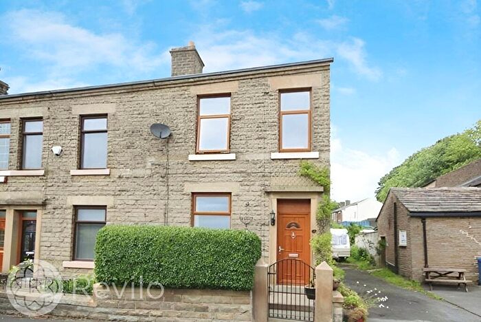 3 Bedroom End Of Terrace House For Sale In Station Road, Facit, OL12