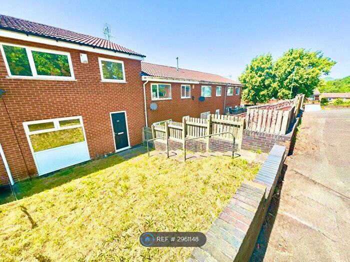 3 Bedroom Terraced House To Rent In Barent Walk, Nottingham, NG5