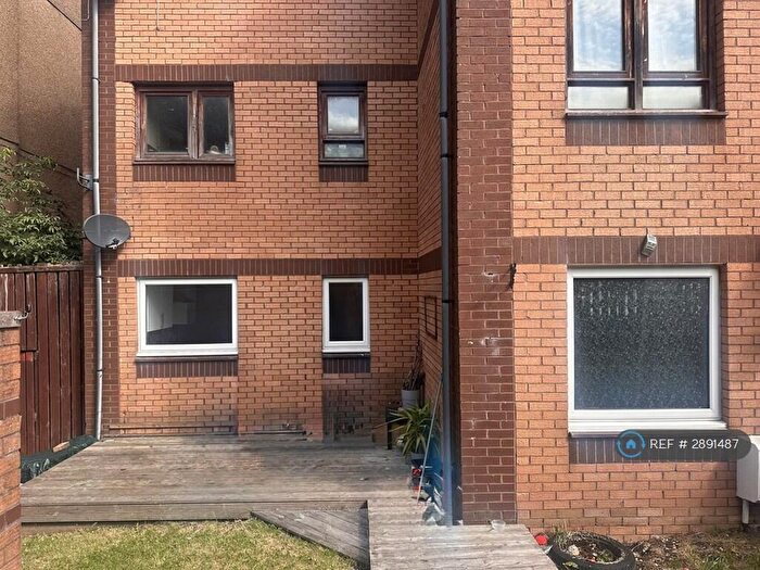 2 Bedroom Flat To Rent In Kilmany Drive, Glasgow, G32