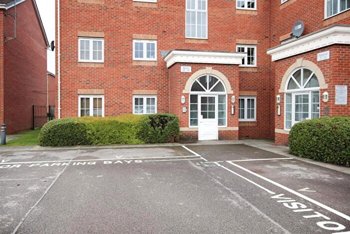 2 Bedroom Flat For Sale In Harris Road, Armthorpe, Doncaster, DN3