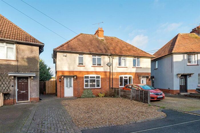 3 Bedroom Semi-Detached House For Sale In Rotherstone, Devizes, SN10