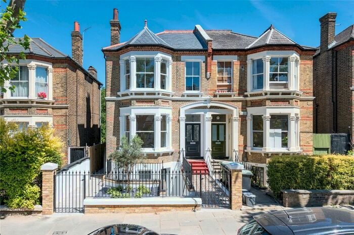 2 Bedroom Flat To Rent In Jerningham Road, London, SE14