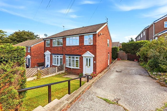 3 Bedroom Semi-Detached House For Sale In Greenacre Park Avenue, Leeds, LS19