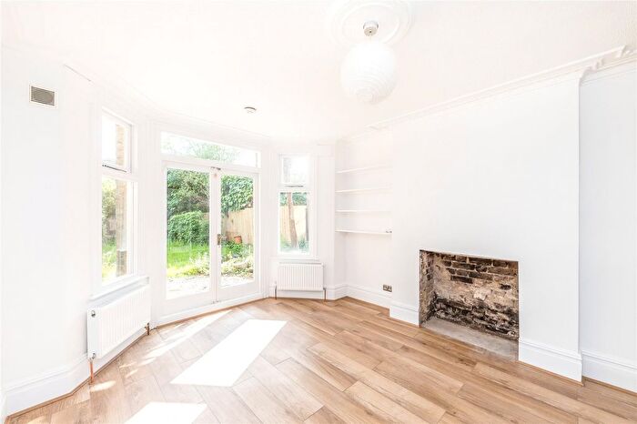 1 Bedroom Flat To Rent In Caldervale Road, London, SW4