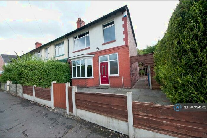 4 Bedroom Terraced House To Rent In Kinross Road, Manchester, M14