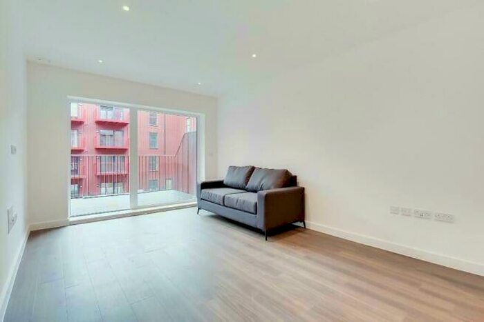 2 Bedroom Apartment To Rent In Rolfe Terrace, London, SE18