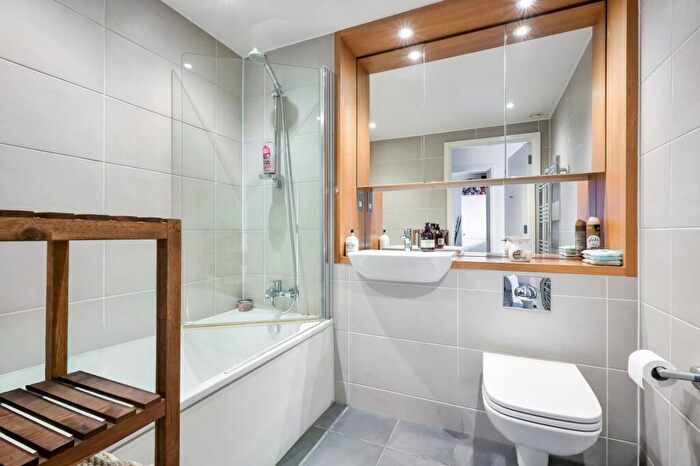 2 Bedroom Flat For Sale In Rathbone Market, Barking Road, London, E16