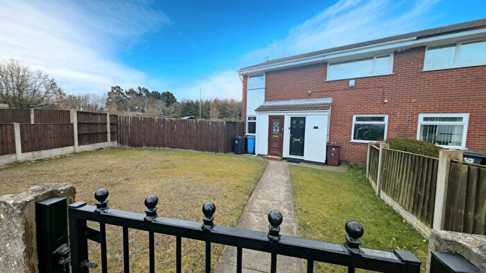 2 Bedroom Flat To Rent In Braemar Close, Whiston, L35