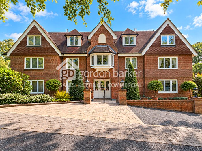 2 Bedroom Retirement Property For Sale In Sandbourne Court, West Overcliff Drive, Bournemouth, BH4