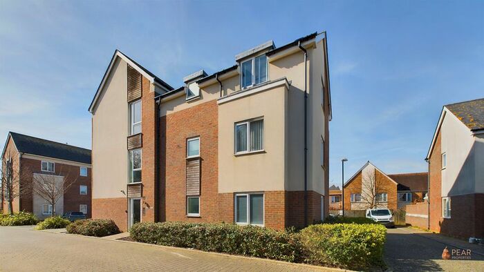 1 Bedroom Flat To Rent In Amber Close, Lark Rise, BN43