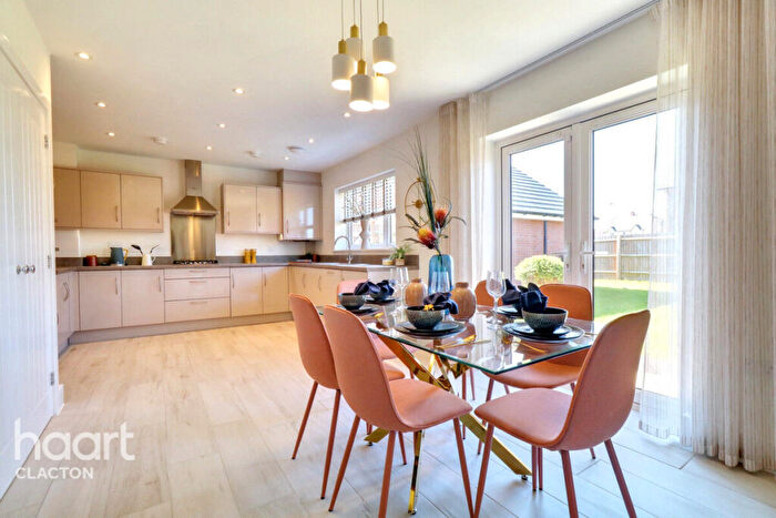 4 Bedroom Detached House For Sale In Meadow Gardens, Clacton-on-Sea, CO16