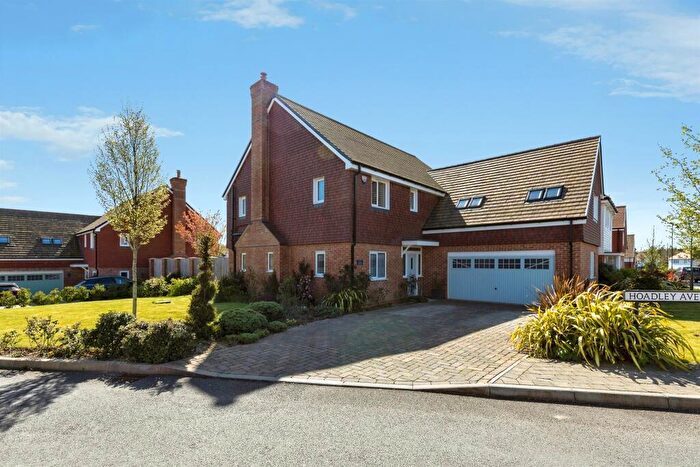 5 Bedroom Detached House For Sale In Hoadley Avenue, Burgess Hill, RH15