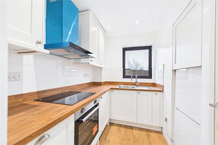 1 Bedroom Apartment To Rent In Greenways Walk, Broadfield, Crawley, West Sussex, RH11