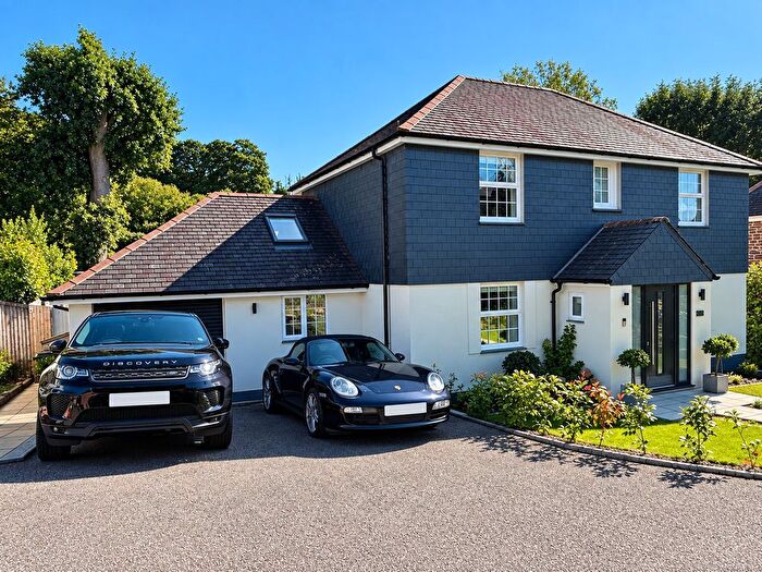 5 Bedroom Detached House For Sale In Grenville Meadows, Lostwithiel, PL22