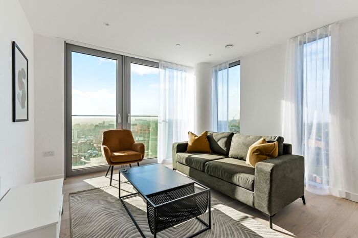 2 Bedroom Flat To Rent In The Clarendon, Watford, London, WD17