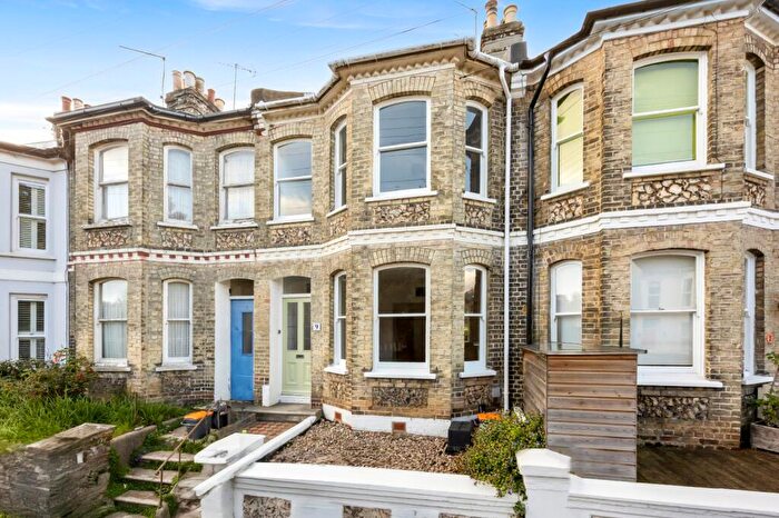 3 Bedroom Terraced House For Sale In Robertson Road, Brighton, East Sussex, BN1