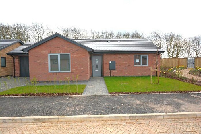 2 Bedroom Detached Bungalow For Sale In Primrose Close, Collingham, Newark, NG23