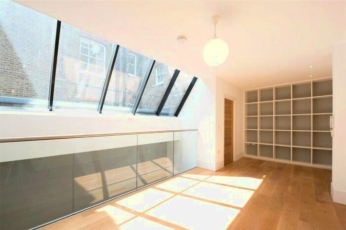 2 Bedroom Flat To Rent In Ossington Buildings, London, W1U