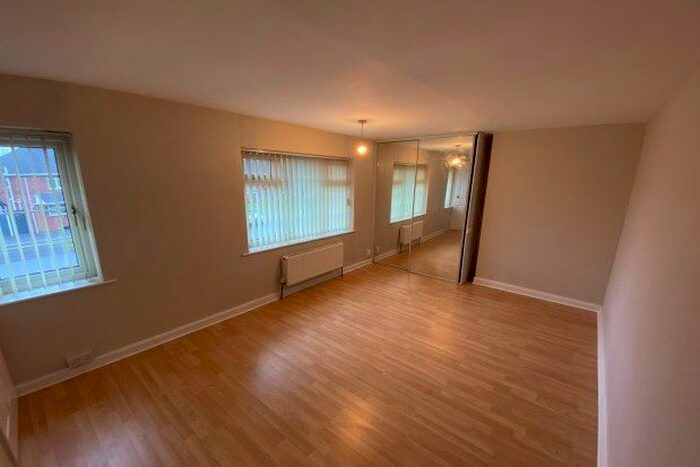 2 Bedroom Property To Rent In Laburnum Road, Wolverhampton, WV4