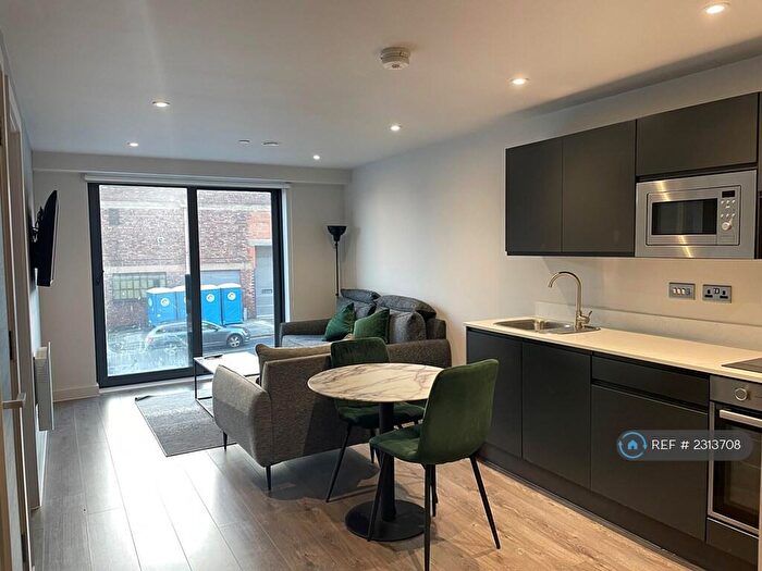 1 Bedroom Flat To Rent In The Summit, Liverpool, L8