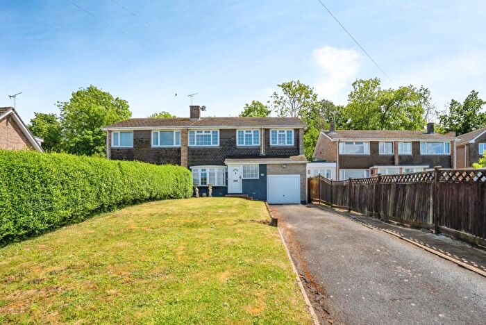 4 Bedroom Semi-Detached House For Sale In Murray Road, Waterlooville, Hampshire, PO8