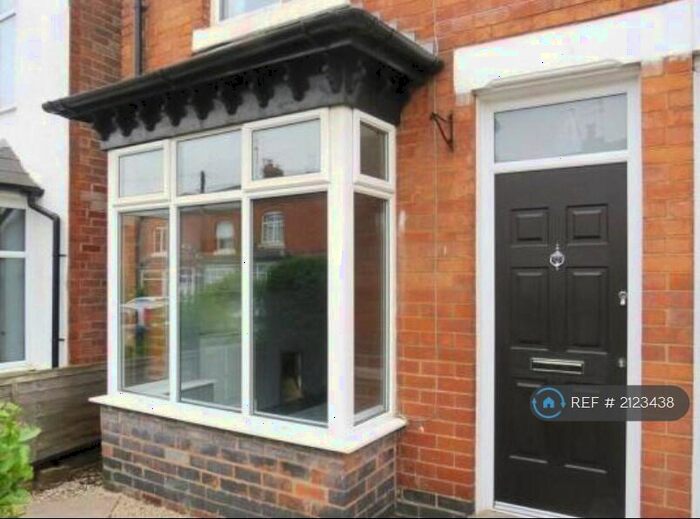 2 Bedroom End Of Terrace House To Rent In Gordon Road, Birmingham, B17