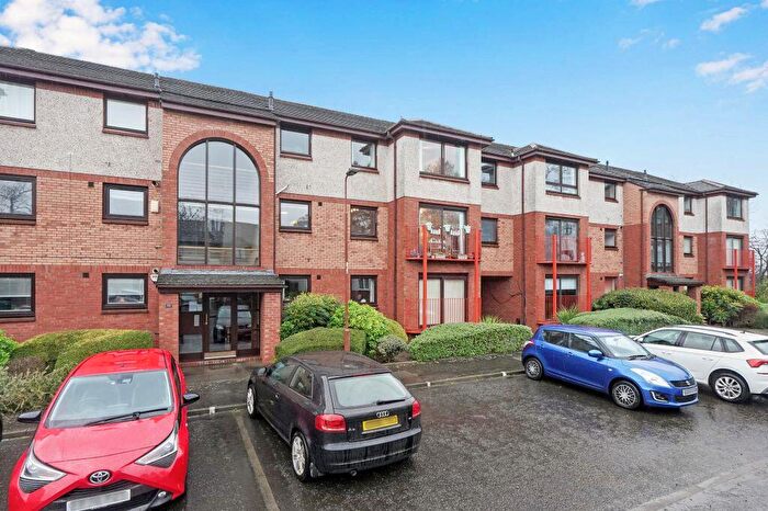 2 Bedroom Flat For Sale In / Carnbee Avenue, Liberton, Edinburgh, EH16