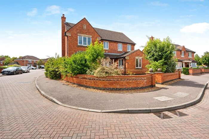 4 Bedroom Detached House For Sale In Melrose Drive, Elstow, Bedford, MK42