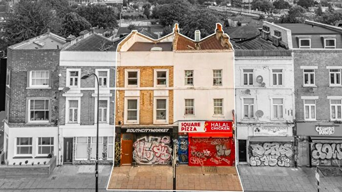 4 Bedroom House For Sale In New Cross Road, London, SE14