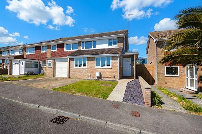3 Bedroom Semi Detached House For Sale In Grasmere Gardens, Folkestone, CT19