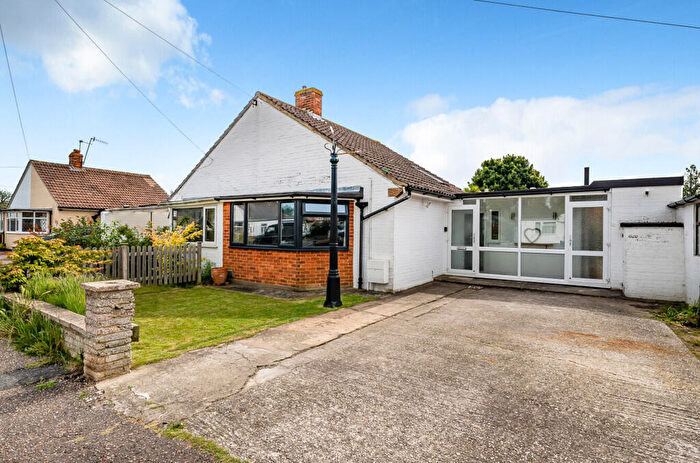 2 Bedroom Bungalow To Rent In Elizabeth Avenue, PO21