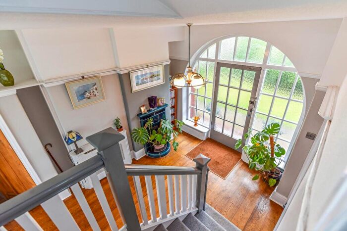 5 Bedroom Detached House For Sale In London Road, Cosham, Portsmouth, PO6