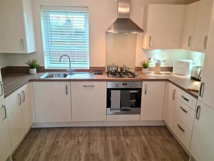 2 Bedroom Flat To Rent In Regeneration Way, Beeston, Nottingham, NG9