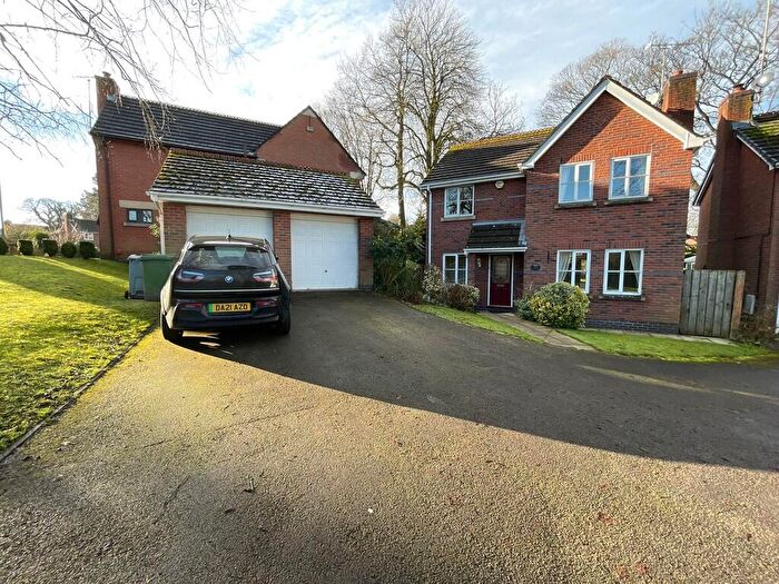 4 Bedroom Detached House To Rent In Fern Lea Drive, Macclesfield, SK11