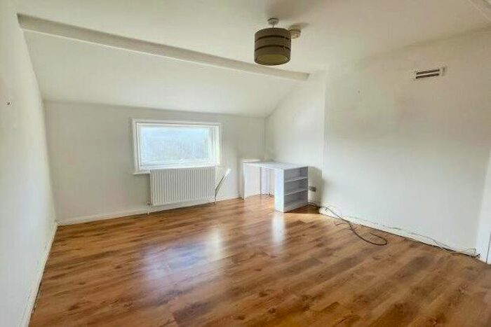 2 Bedroom Flat To Rent In Norwich Road, Ipswich, IP1