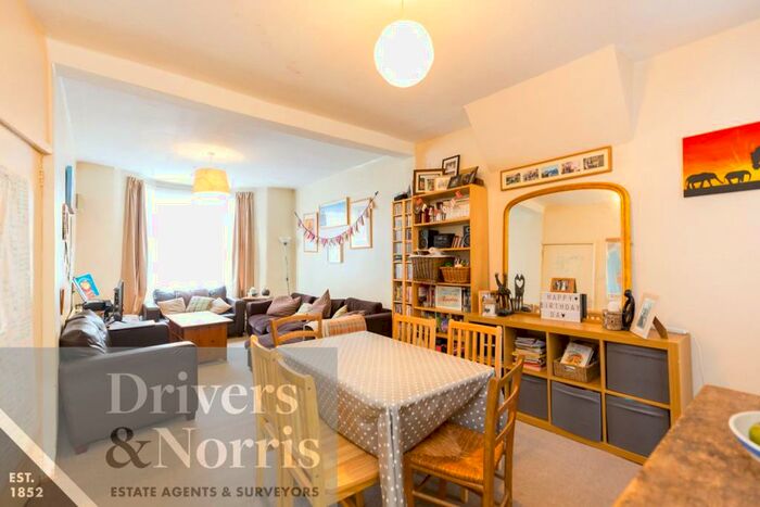 3 Bedroom House To Rent In Clinton Road, South Tottenham, London, N15