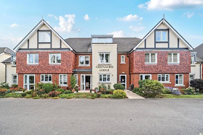 2 Bedroom Flat For Sale In Limpsfield Road, Greenacres Lodge, CR6