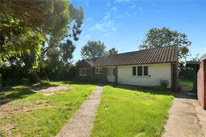3 Bedroom Detached Bungalow For Sale In Kingsclere Road, Whitchurch, Hampshire, RG28