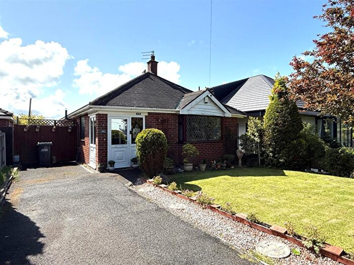 2 Bedroom Detached Bungalow For Sale In Mythop Road, Lytham, FY8
