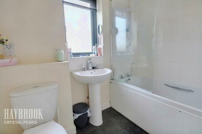 3 Bedroom End Of Terrace House For Sale In Silkstone Road, Hackenthorpe, S12