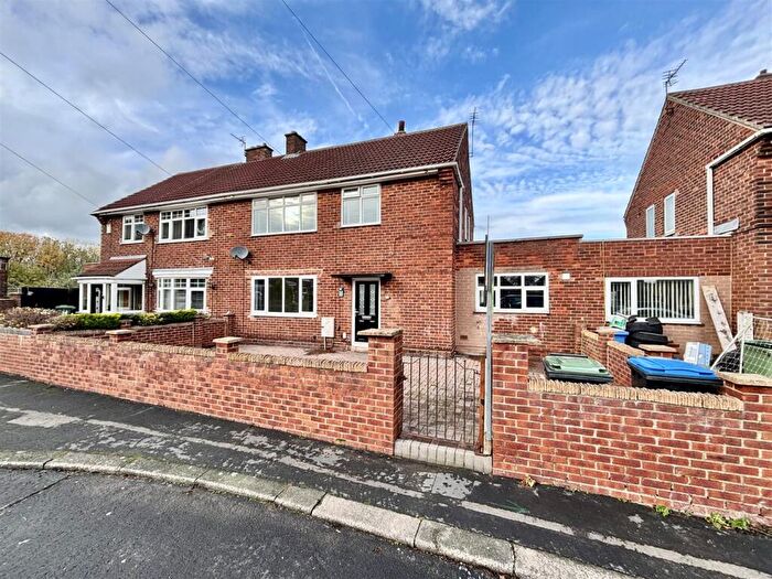 3 Bedroom Semi Detached House For Sale In Ashbrooke Estate, Shotton Colliery, Durham, DH6
