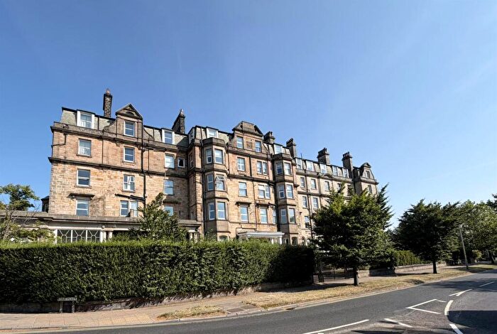 2 Bedroom Flat For Sale In York Place, Harrogate, HG1